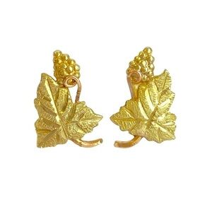 Black Hills Gold 12K Leaf Earrings Grape Leaves Pierced Studs 14K Vintage Dainty